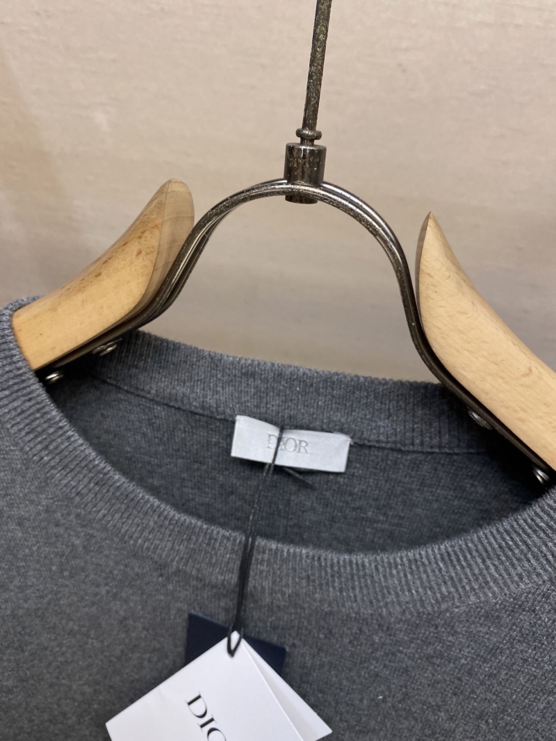 chr1st1an D10r sweaters